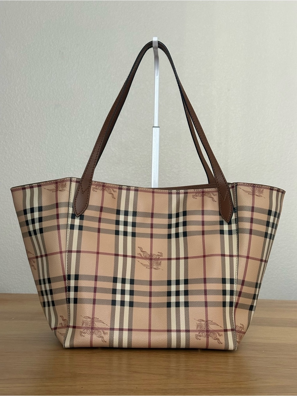 Burberry Tote Bag - Picture 2 of 15